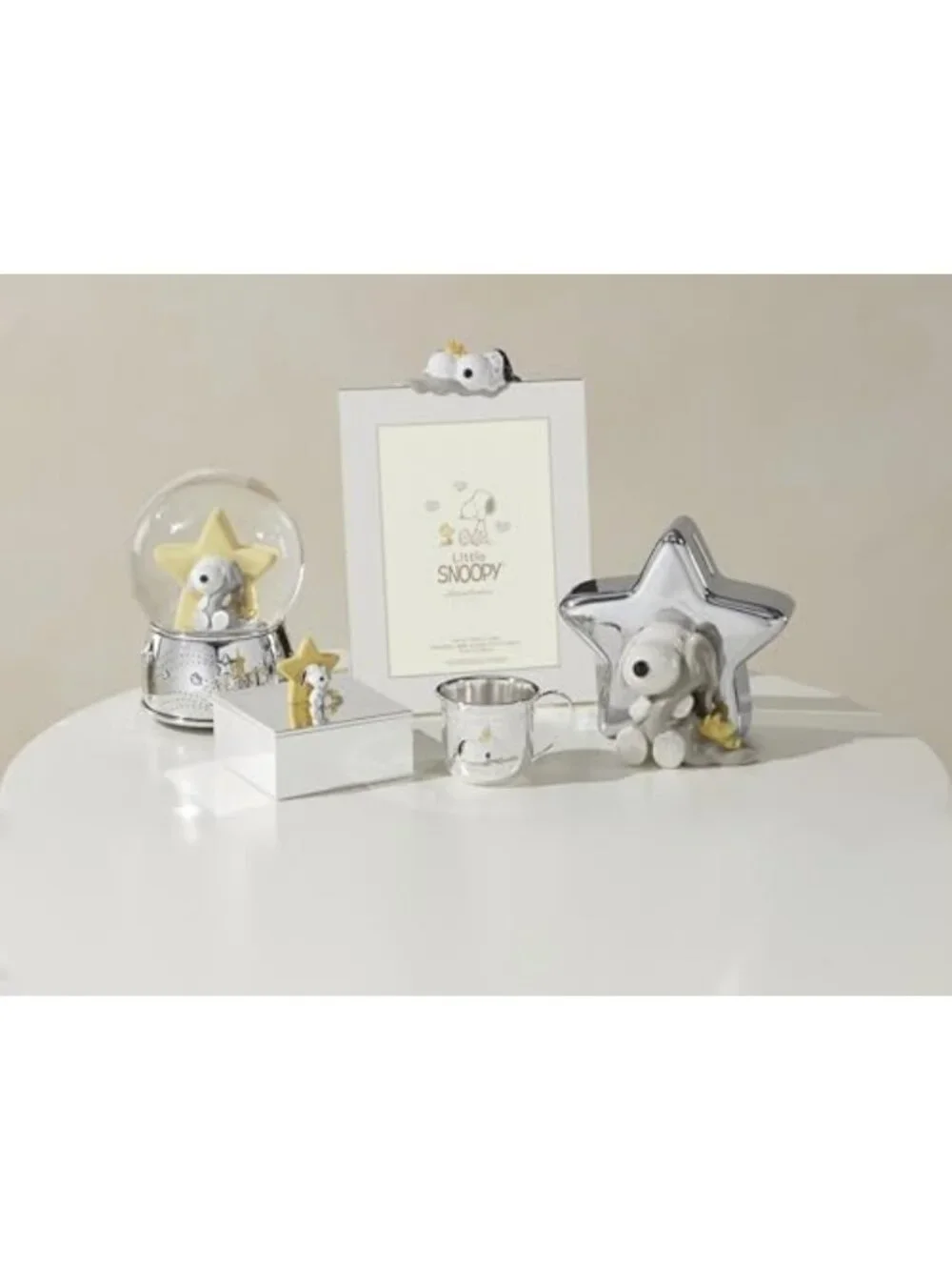 Snoopy 5x7 Picture Frame - Cute Cartoon Decor, Perfect for Home or Office